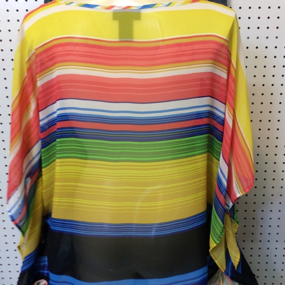Apostrophe Woman’s Sheer Poncho Style Top SZ Medium Sheer SALE ❗️ - Picture 3 of 8